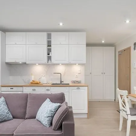 Appartement A Comfortable With A Garden For 2 People *