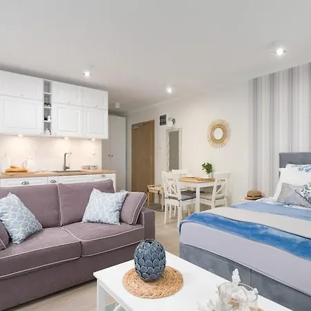 A Comfortable With A Garden For 2 People Apartamento