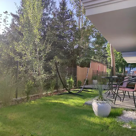 A Comfortable With A Garden For 2 People Apartamento *